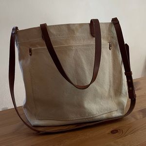 The Madewell Canvas Medium Transport Tote
